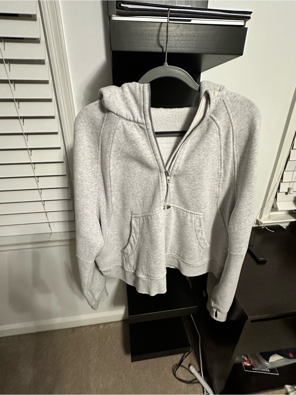 lululemon athletica/Orange Theory scuba Light Gray Half-Zip Hooded Sweatshirt